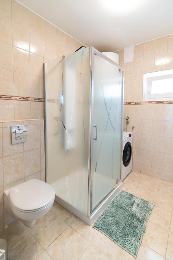 Eternity Apartmanhaz Keszthely Εξωτερικό φωτογραφία