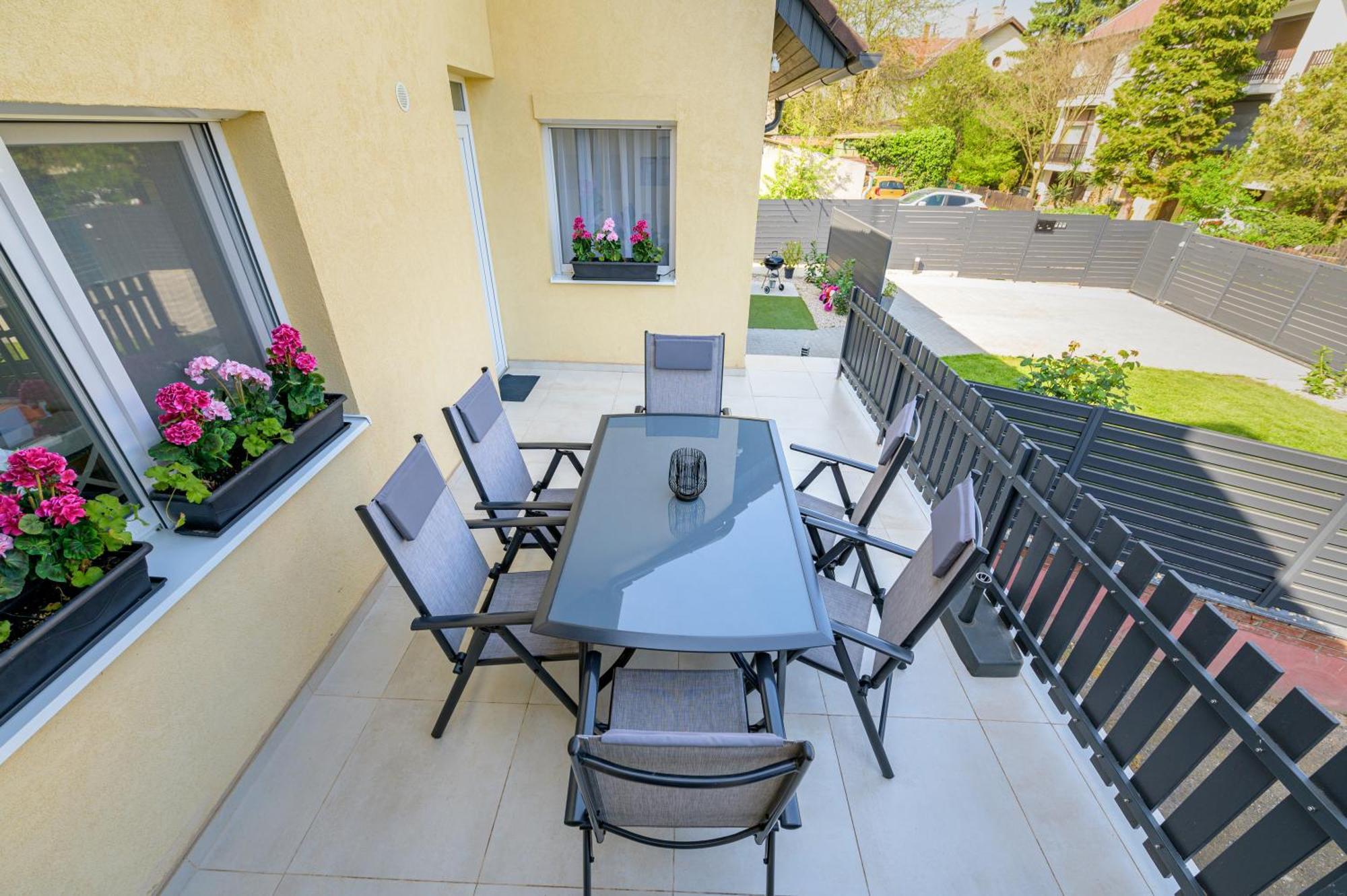 Eternity Apartmanhaz Keszthely Εξωτερικό φωτογραφία
