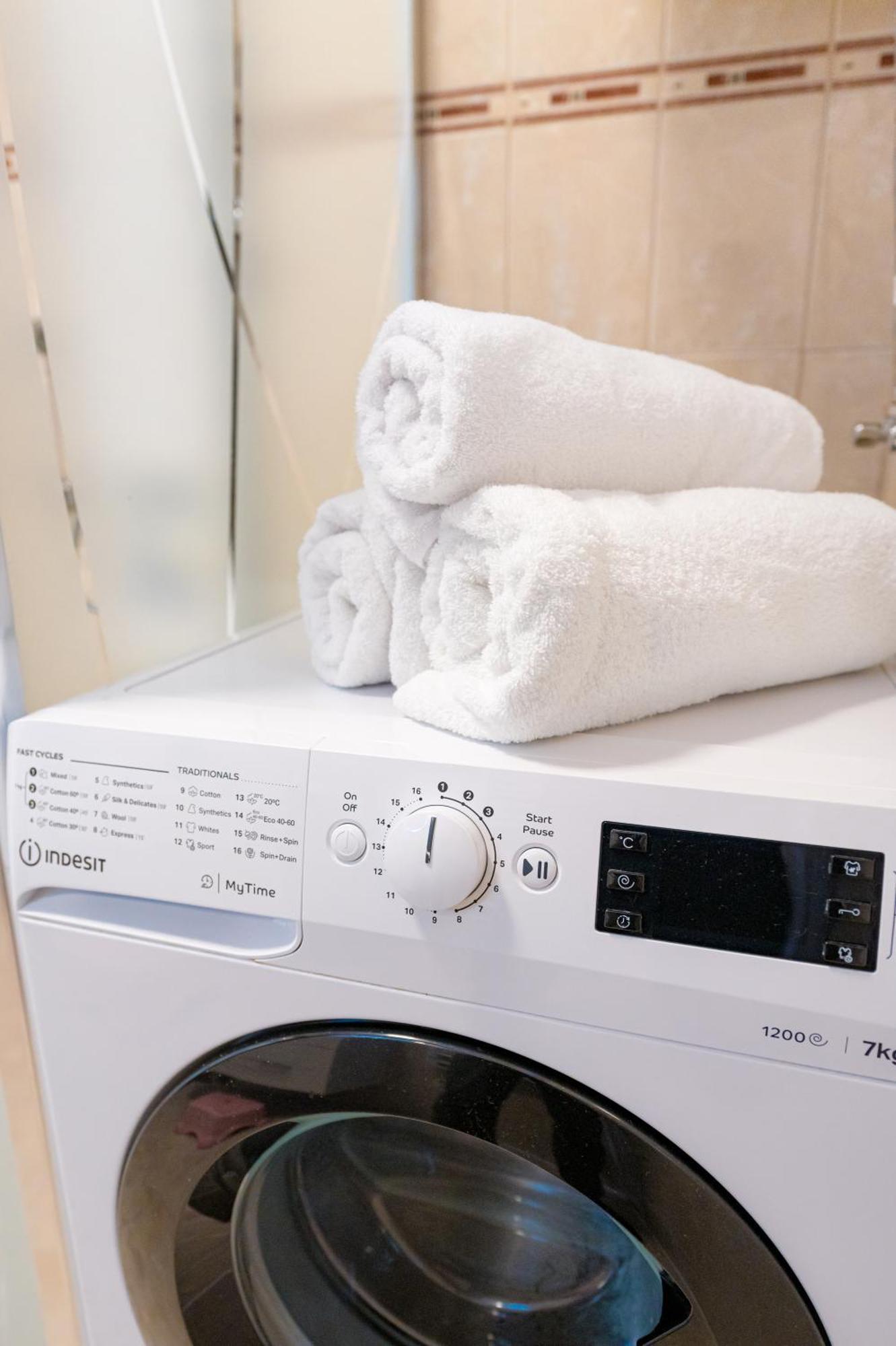 Eternity Apartmanhaz Keszthely Εξωτερικό φωτογραφία